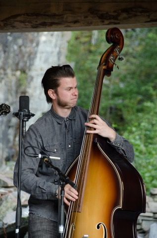 Ola Bremnes og Fretworkers